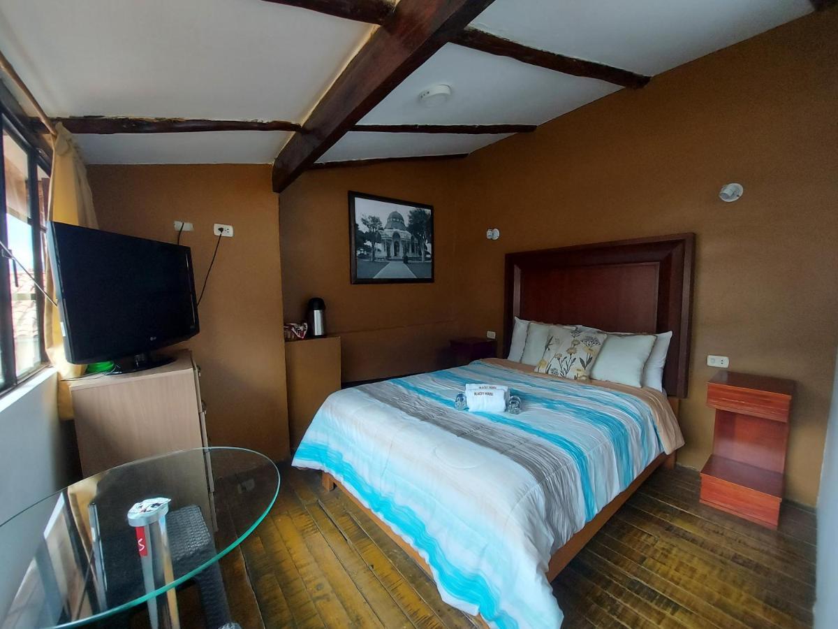 Blacky Hostel&Apartments Cusco Zimmer foto